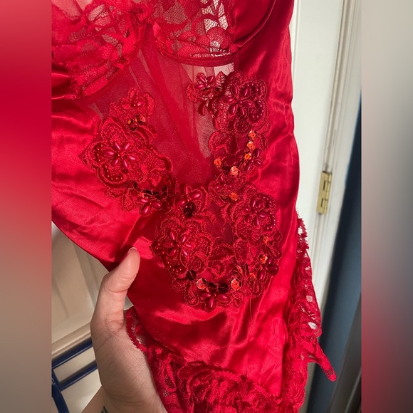 fredericks of hollywood red beaded lingerie - Picture 3 of 7